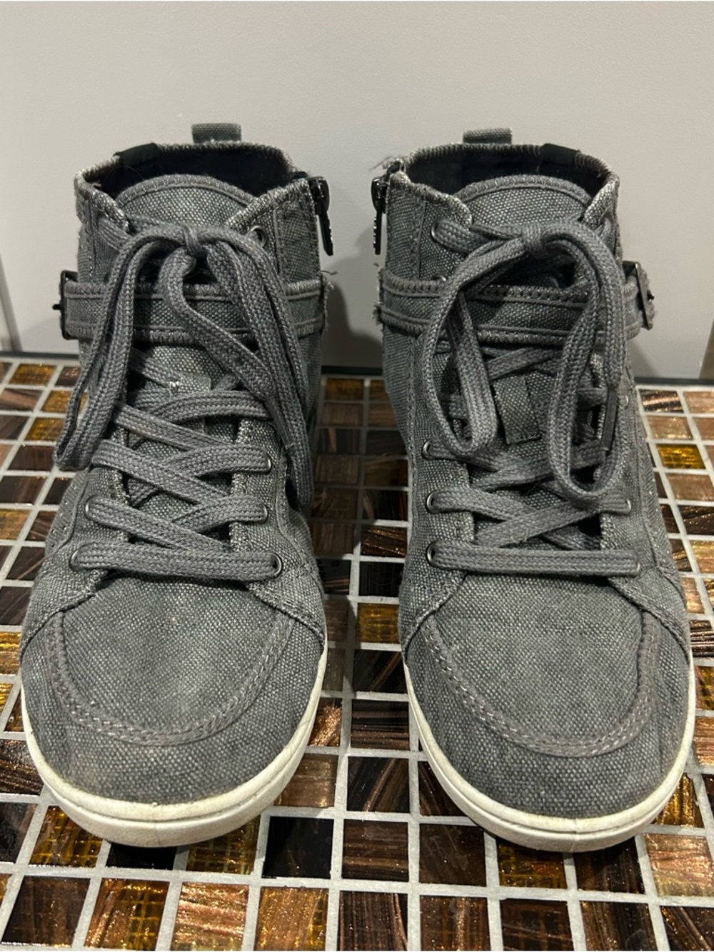 Women’s Roxy Gray High-Top Canvas Sneakers